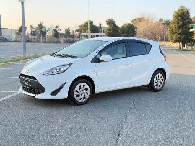 Toyota Aqua 2019, 120,000 km - 1.5 л - Bakı