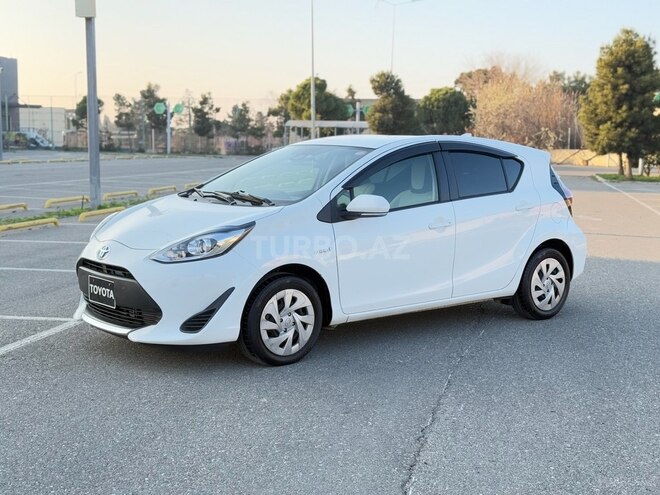 Toyota Aqua 2019, 120,000 km - 1.5 л - Bakı