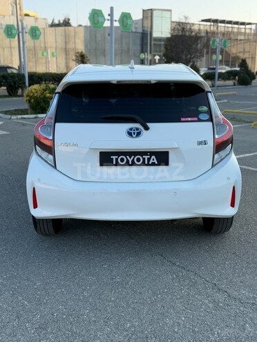 Toyota Aqua 2019, 120,000 km - 1.5 л - Bakı