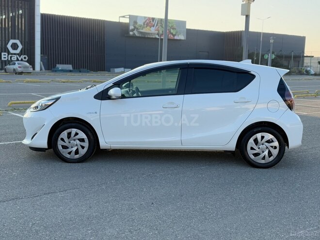 Toyota Aqua 2019, 120,000 km - 1.5 л - Bakı