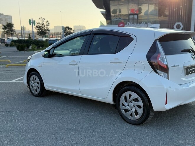 Toyota Aqua 2019, 120,000 km - 1.5 л - Bakı