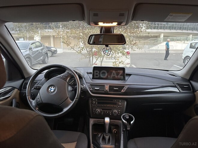 BMW X1 2011, 210,000 km - 2.0 л - Bakı