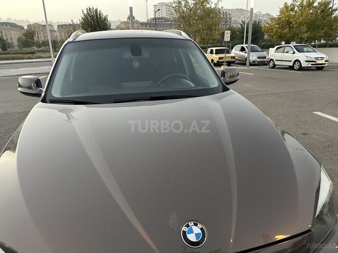 BMW X1 2011, 210,000 km - 2.0 л - Bakı