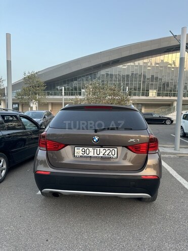 BMW X1 2011, 210,000 km - 2.0 л - Bakı