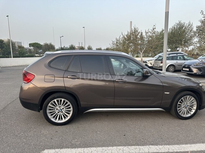 BMW X1 2011, 210,000 km - 2.0 л - Bakı