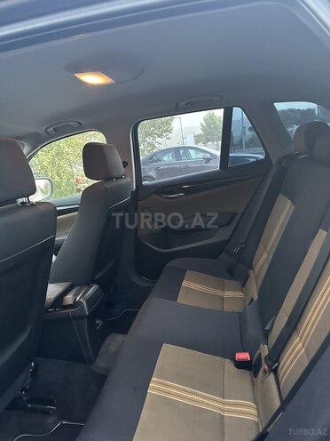 BMW X1 2011, 210,000 km - 2.0 л - Bakı