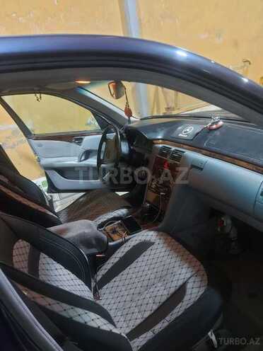 Mercedes E 200 1998, 250,000 km - 2.0 l - Bakı