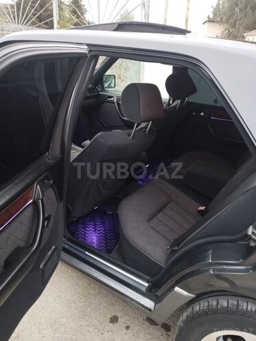 Mercedes E 200 1994, 288,976 km - 2.0 l - Sabirabad