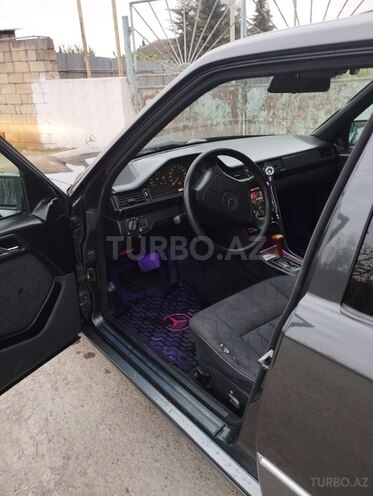 Mercedes E 200 1994, 288,976 km - 2.0 l - Sabirabad
