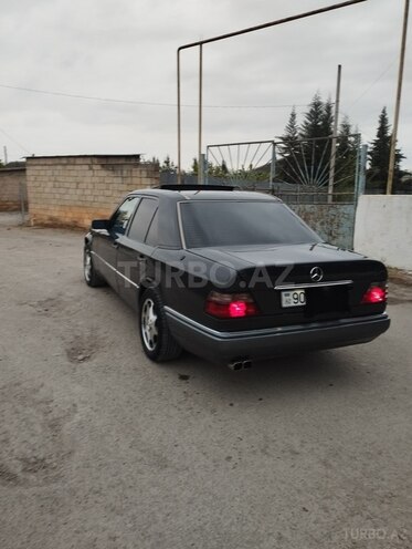 Mercedes E 200 1994, 288,976 km - 2.0 l - Sabirabad