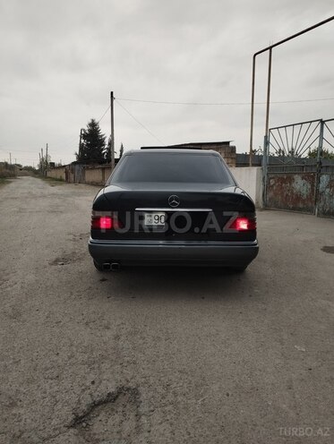 Mercedes E 200 1994, 288,976 km - 2.0 l - Sabirabad