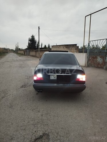 Mercedes E 200 1994, 288,976 km - 2.0 l - Sabirabad