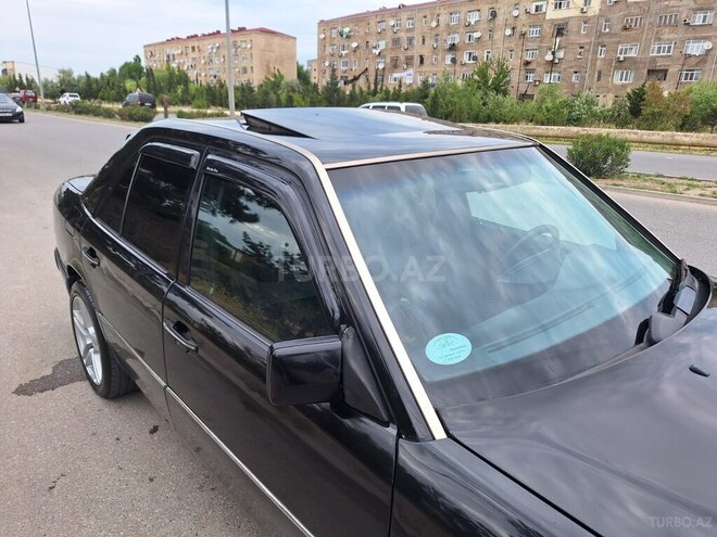 Mercedes E 280 1990, 263,000 km - 2.8 l - Sumqayıt