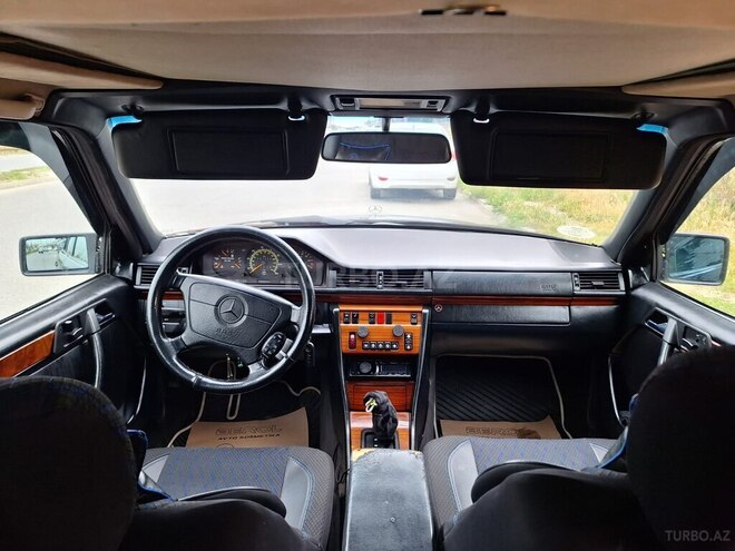 Mercedes E 280 1990, 263,000 km - 2.8 l - Sumqayıt