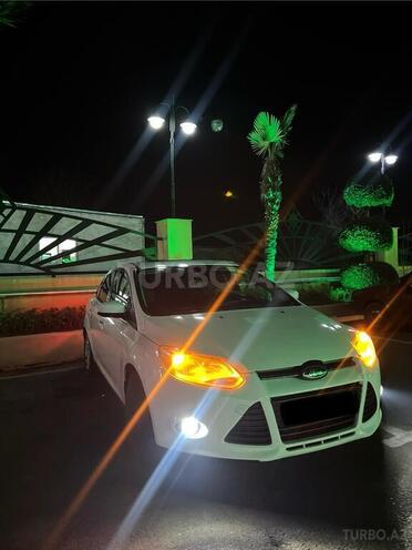 Ford Focus 2013, 266,000 km - 1.6 л - Bakı
