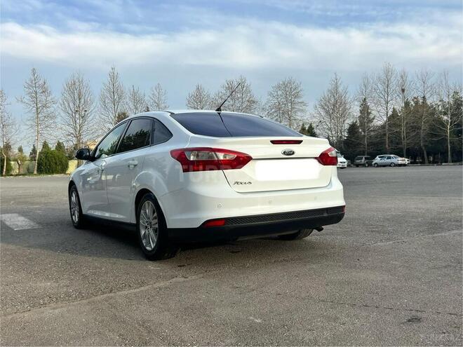 Ford Focus 2013, 266,000 km - 1.6 л - Bakı
