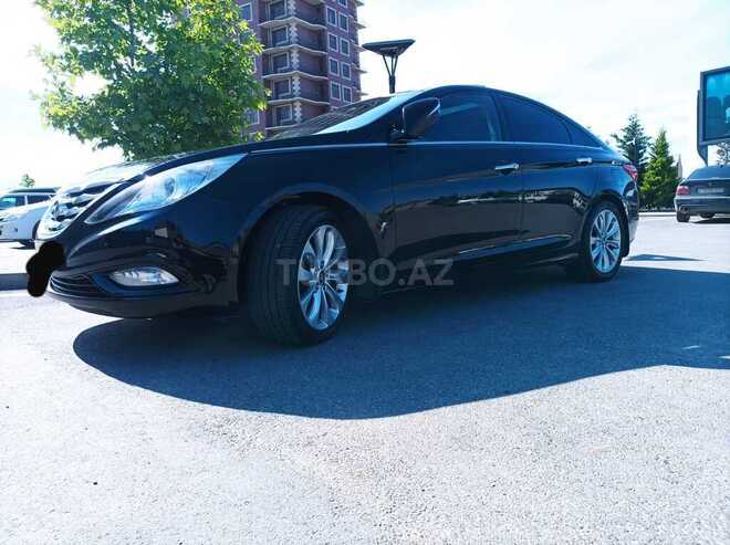 Hyundai Sonata 2012, 298,000 km - 2.4 l - Quba