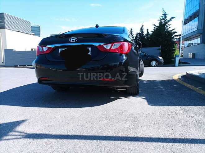 Hyundai Sonata 2012, 298,000 km - 2.4 l - Quba