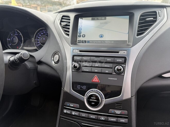 Hyundai Grandeur 2015, 175,000 km - 2.2 л - Bakı