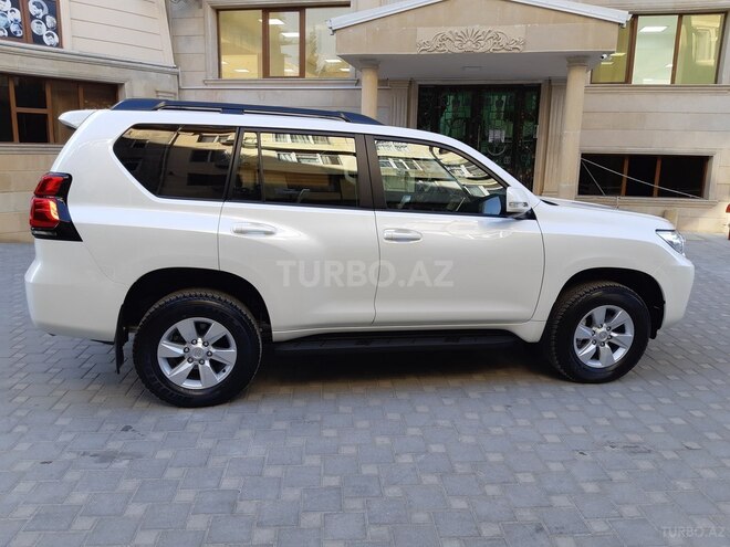 Toyota Land Cruiser Prado 2019, 18,200 km - 3.0 l - Bakı