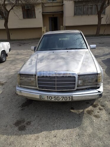 Mercedes E 250 1992, 125,000 km - 2.5 l - Bakı
