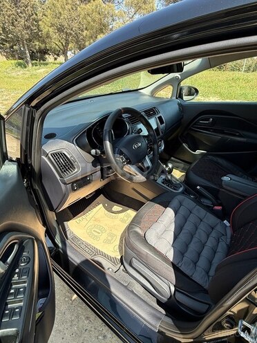 Kia Rio 2013, 215,000 km - 1.4 l - Bakı
