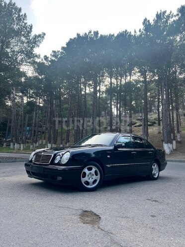 Mercedes E 280 4MATIC 1999, 270,000 km - 2.8 l - Sumqayıt