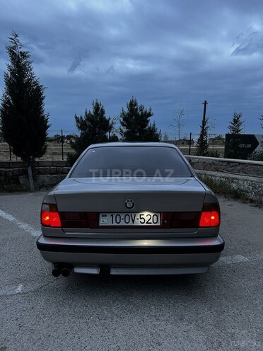 BMW 528 1992, 297,678 km - 2.8 l - Bakı