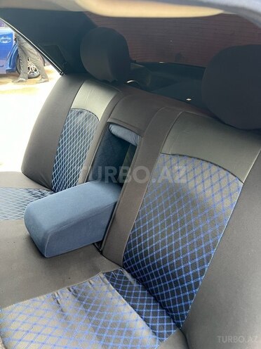 Mercedes E 220 1994, 302,000 km - 2.2 l - Bakı