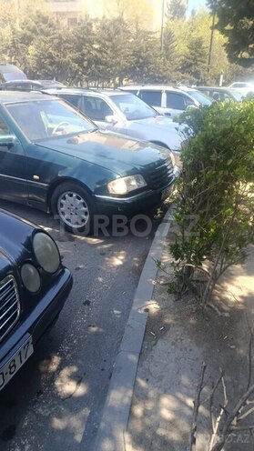 Mercedes C 180 1997, 300,000 km - 1.8 л - Qəbələ