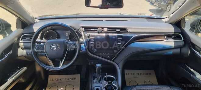 Toyota Camry-8