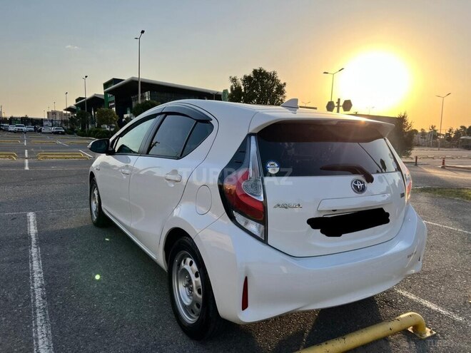 Toyota Aqua 2019, 120,000 km - 1.5 л - Bakı