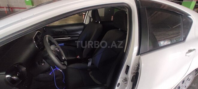 Toyota Aqua 2019, 120,000 km - 1.5 л - Bakı