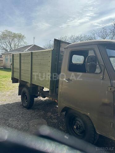 UAZ 3303 1989, 280,000 km - 2.4 l - Qusar