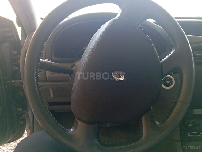 Renault Laguna 2001, 157,000 km - 3.0 л - Şəmkir
