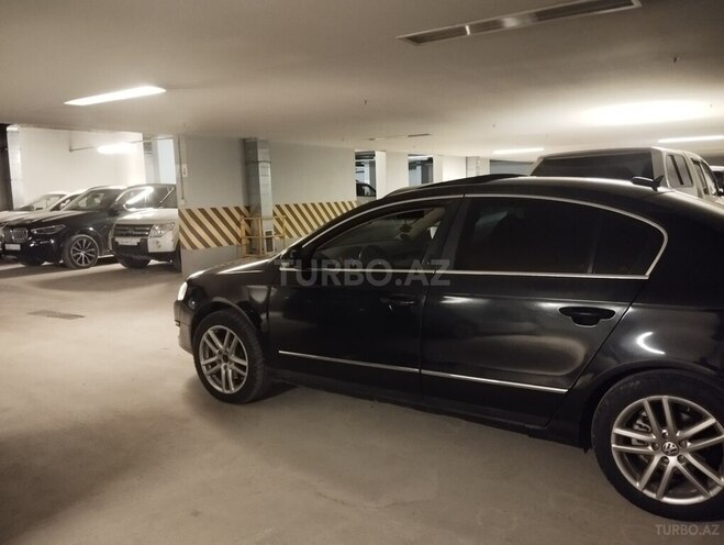 Volkswagen Passat 2005, 400,000 km - 2.0 л - Qusar