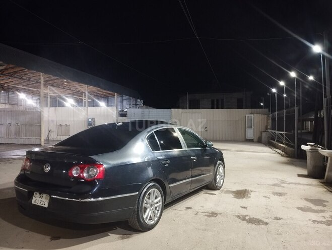 Volkswagen Passat 2005, 400,000 km - 2.0 л - Qusar