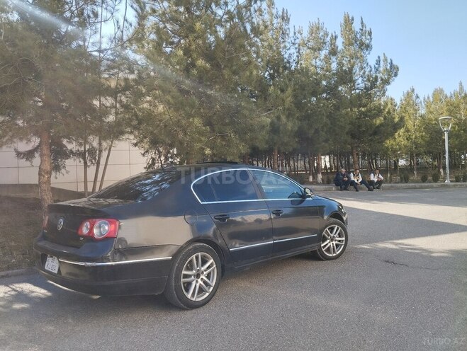 Volkswagen Passat 2005, 400,000 km - 2.0 л - Qusar
