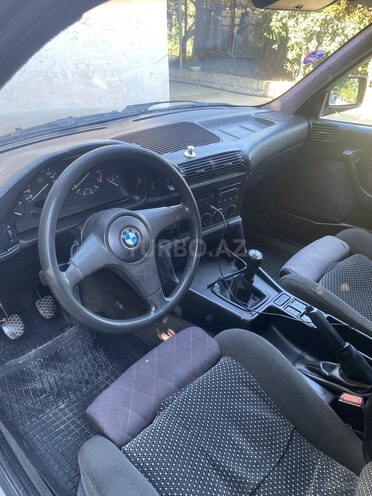 BMW 525 1991, 319,045 km - 2.5 l - Bakı
