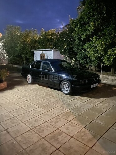BMW 525 1991, 319,045 km - 2.5 l - Bakı