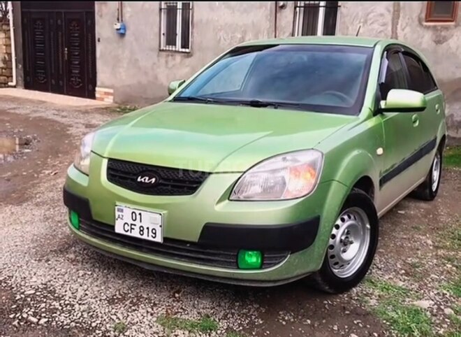 Kia Rio 2005, 300,000 km - 1.4 l - Gəncə