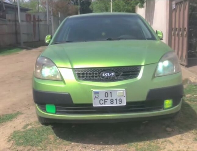 Kia Rio 2005, 300,000 km - 1.4 l - Gəncə
