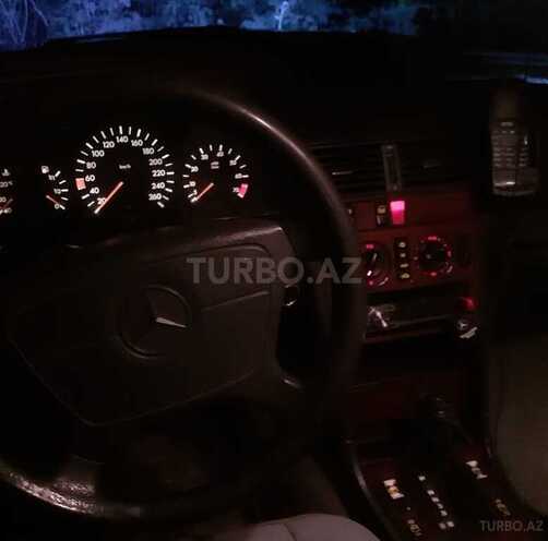 Mercedes C 280 1995, 425,000 km - 2.8 l - Sabirabad