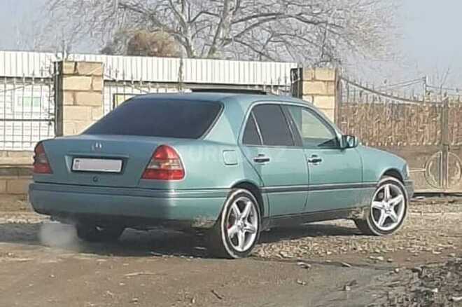 Mercedes C 280 1995, 425,000 km - 2.8 l - Sabirabad