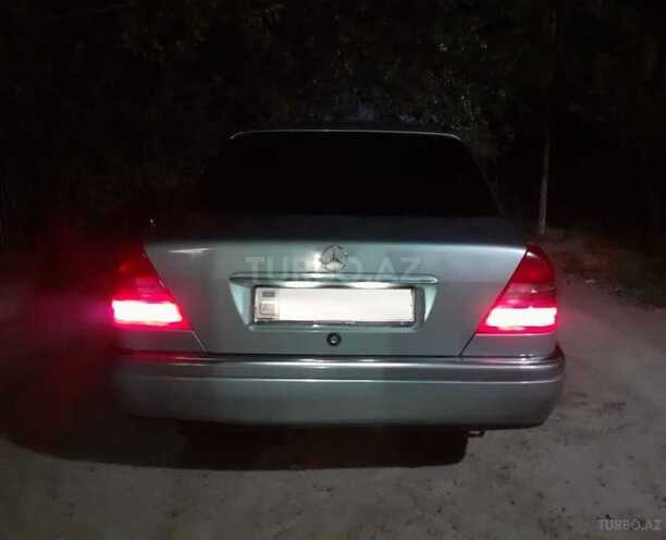 Mercedes C 280 1995, 425,000 km - 2.8 l - Sabirabad
