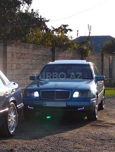 Mercedes C 280 1995, 425,000 km - 2.8 l - Sabirabad