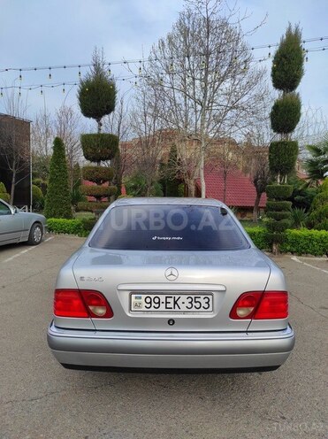 Mercedes E 240 1997, 173,000 km - 2.4 l - Bakı