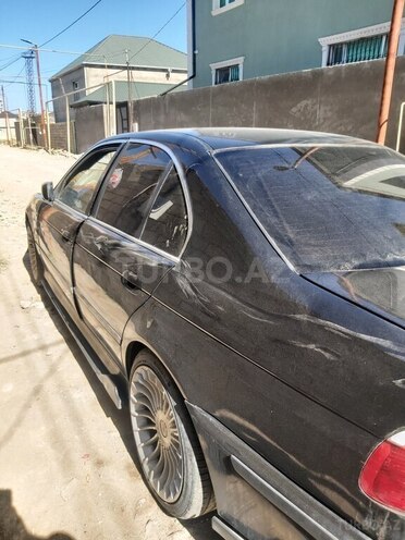 BMW 528 1997, 456,039 km - 2.8 l - Sumqayıt