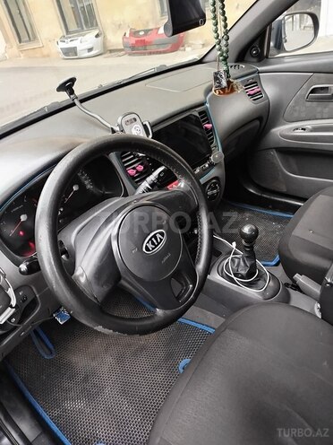 Kia Rio 2009, 194,326 km - 1.6 л - Bakı
