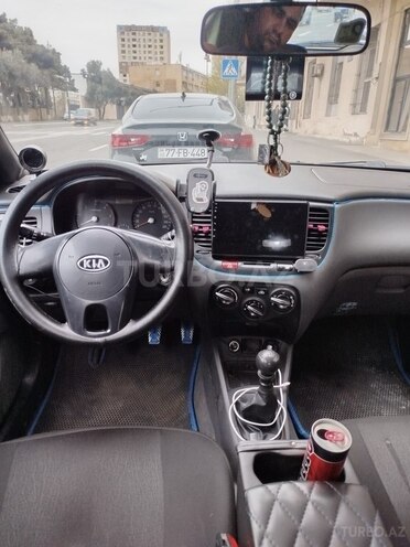 Kia Rio 2009, 194,326 km - 1.6 л - Bakı